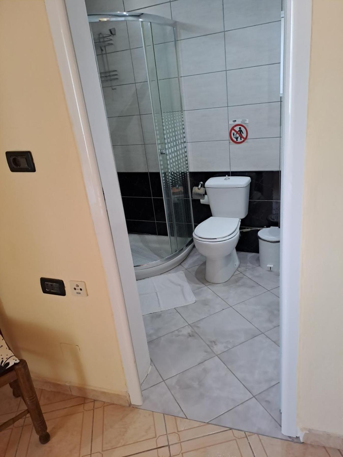 Janis Castle Apartment Himare Buitenkant foto