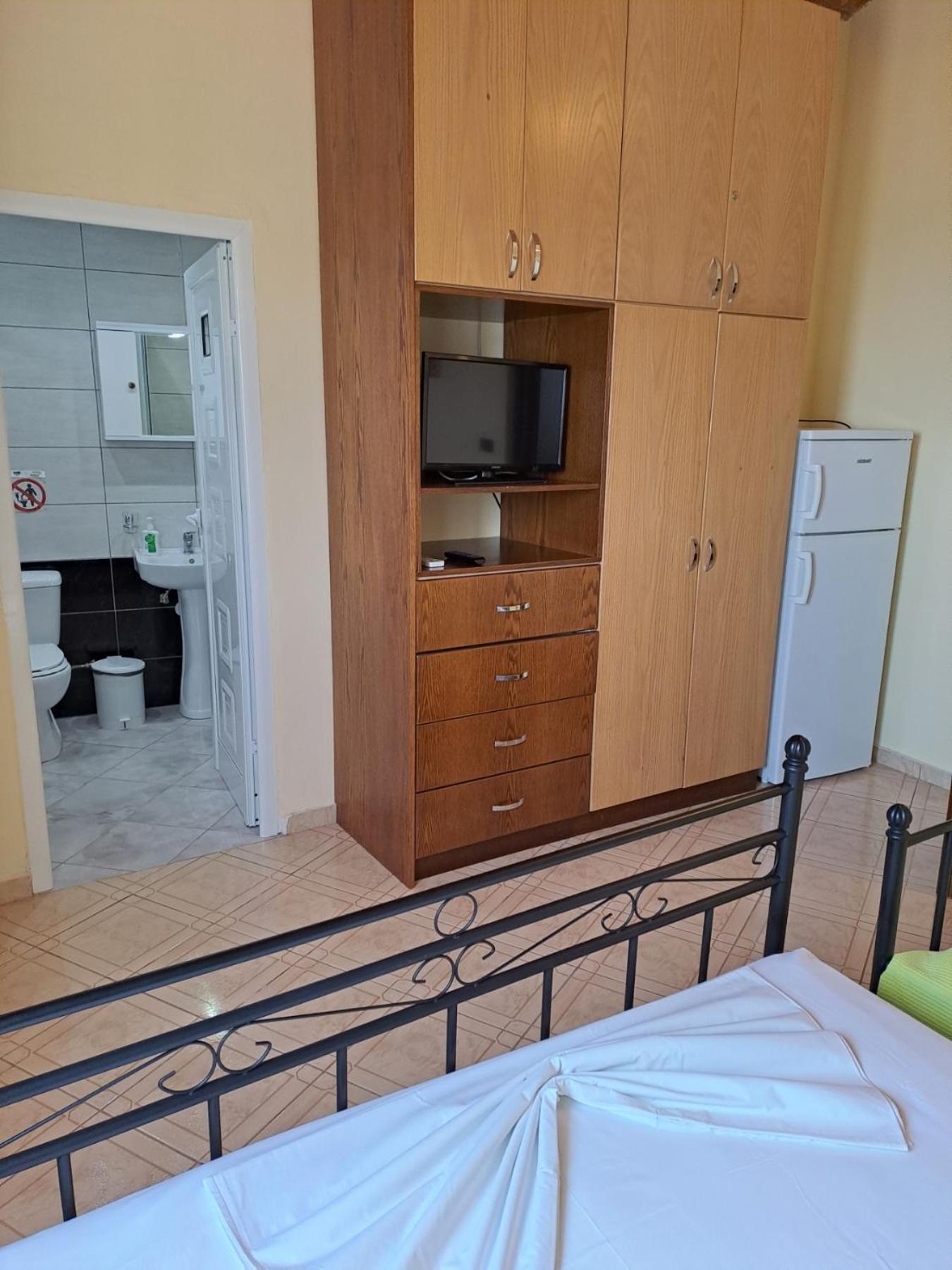Janis Castle Apartment Himare Buitenkant foto
