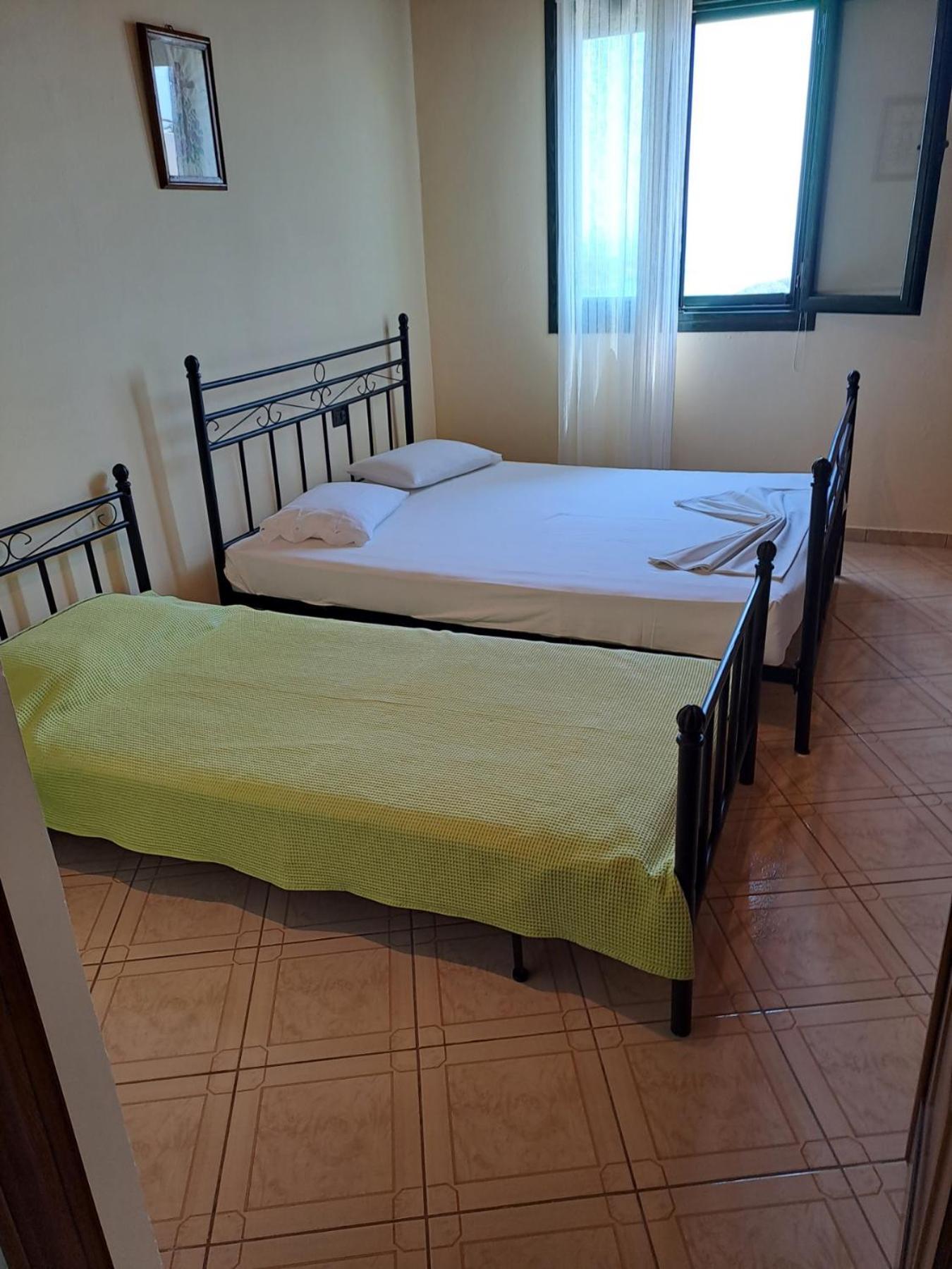 Janis Castle Apartment Himare Buitenkant foto