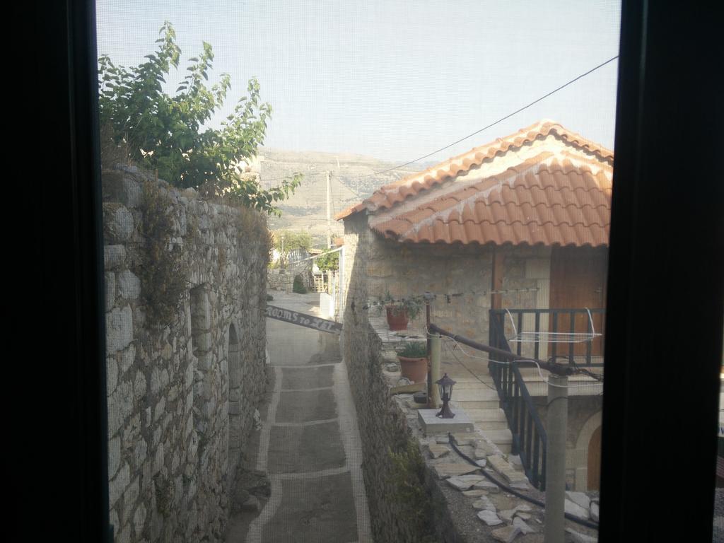Janis Castle Apartment Himare Buitenkant foto